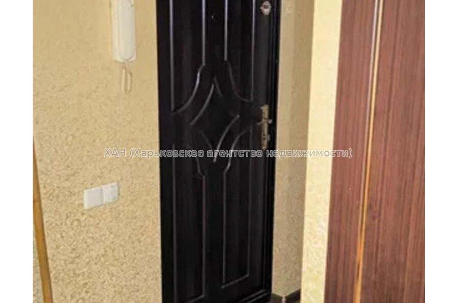 Продам квартиру, Золочевская ул. , 4  ком., 68 м², капитальный ремонт 