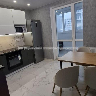 Продам квартиру, Полтавский Шлях ул. , 1 кім., 41 м², евроремонт 