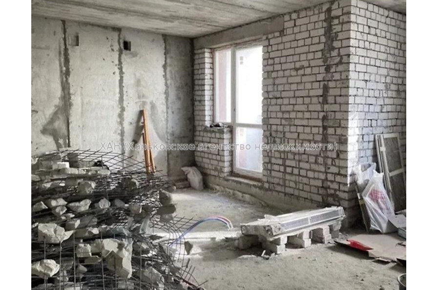 Продам квартиру, Героев Харькова просп. , 2  ком., 76 м², без внутренних работ 