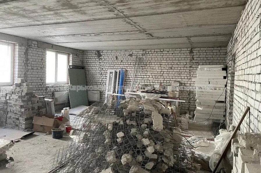 Продам квартиру, Героев Харькова просп. , 2  ком., 76 м², без внутренних работ 