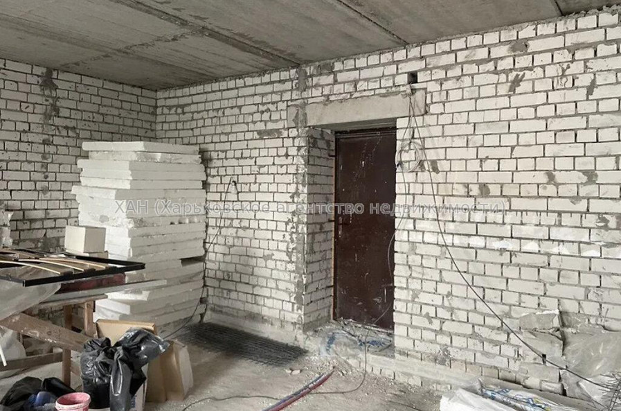 Продам квартиру, Героев Харькова просп. , 2  ком., 76 м², без внутренних работ 