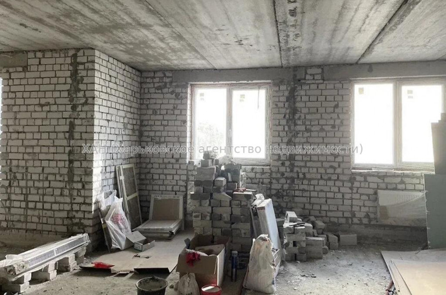 Продам квартиру, Героев Харькова просп. , 2  ком., 76 м², без внутренних работ 