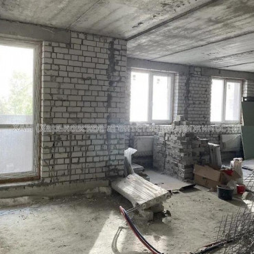 Продам квартиру, Героев Харькова просп. , 2  ком., 76 м², без внутренних работ 