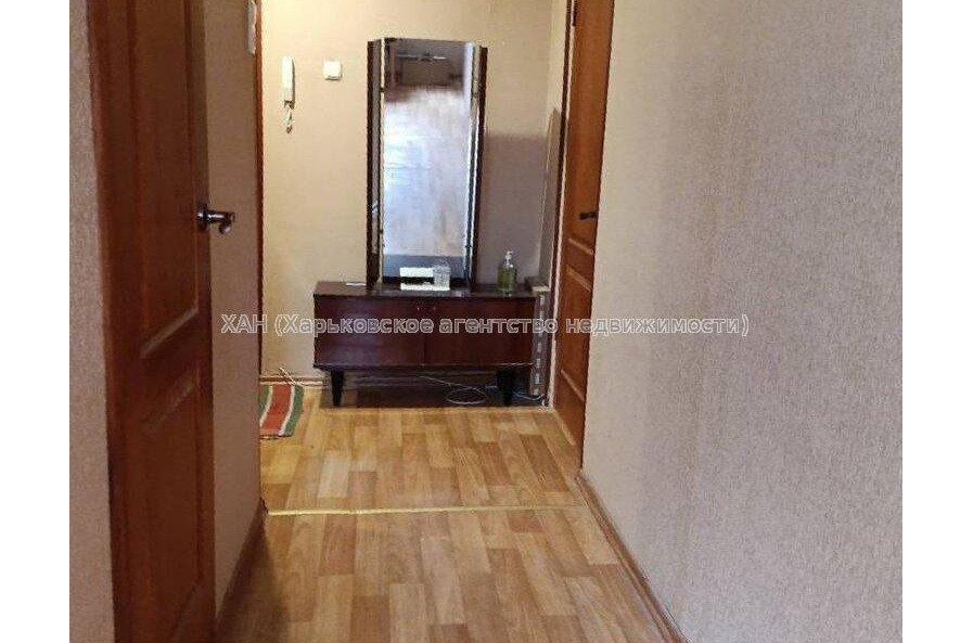 Продам квартиру, Соборности Украины ул. , 1 кім., 32.80 м², косметический ремонт 
