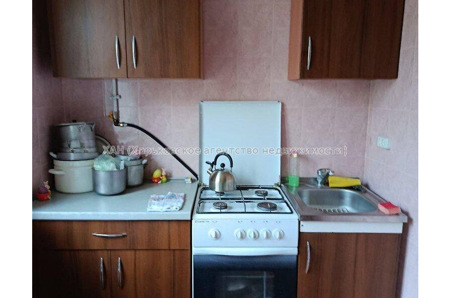 Продам квартиру, Соборности Украины ул. , 1 кім., 32.80 м², косметический ремонт 