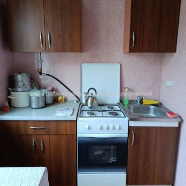Продам квартиру, Соборности Украины ул. , 1 кім., 32.80 м², косметический ремонт 