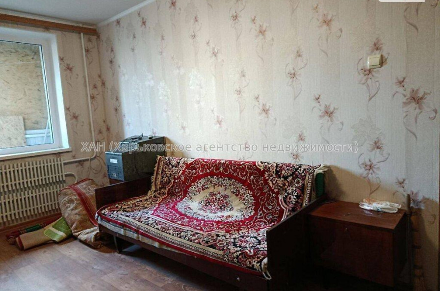 Продам квартиру, Соборности Украины ул. , 1 кім., 32.80 м², косметический ремонт 