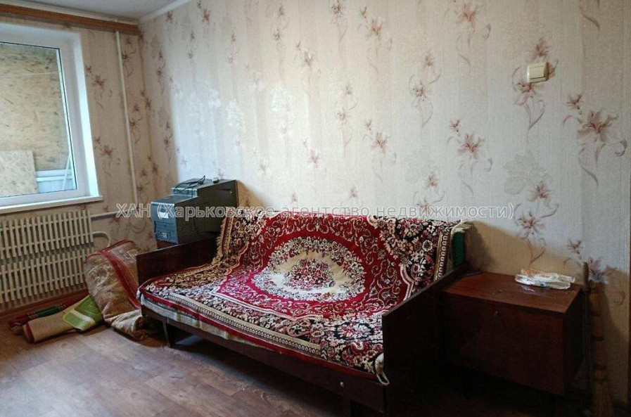 Продам квартиру, Соборности Украины ул. , 1 кім., 32.80 м², косметический ремонт 
