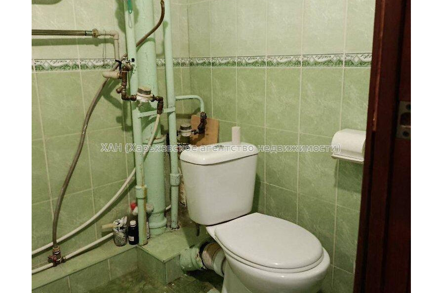 Продам квартиру, Соборности Украины ул. , 1 кім., 32.80 м², косметический ремонт 