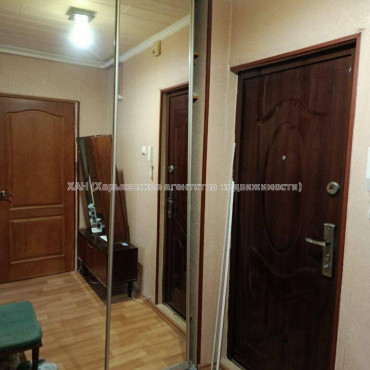 Продам квартиру, Соборности Украины ул. , 1 кім., 32.80 м², косметический ремонт 
