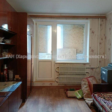 Продам квартиру, Соборности Украины ул. , 1 кім., 32.80 м², косметический ремонт 