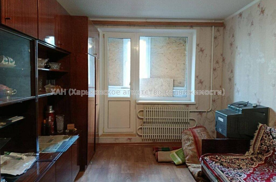 Продам квартиру, Соборности Украины ул. , 1 кім., 32.80 м², косметический ремонт 