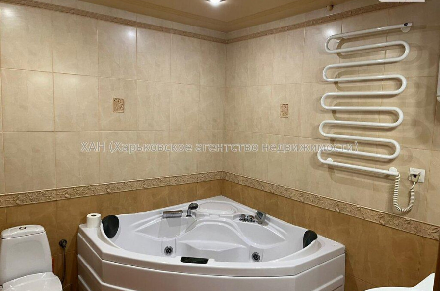 Продам квартиру, Петра Григоренко пр-т , 3 кім., 66.30 м², капитальный ремонт 