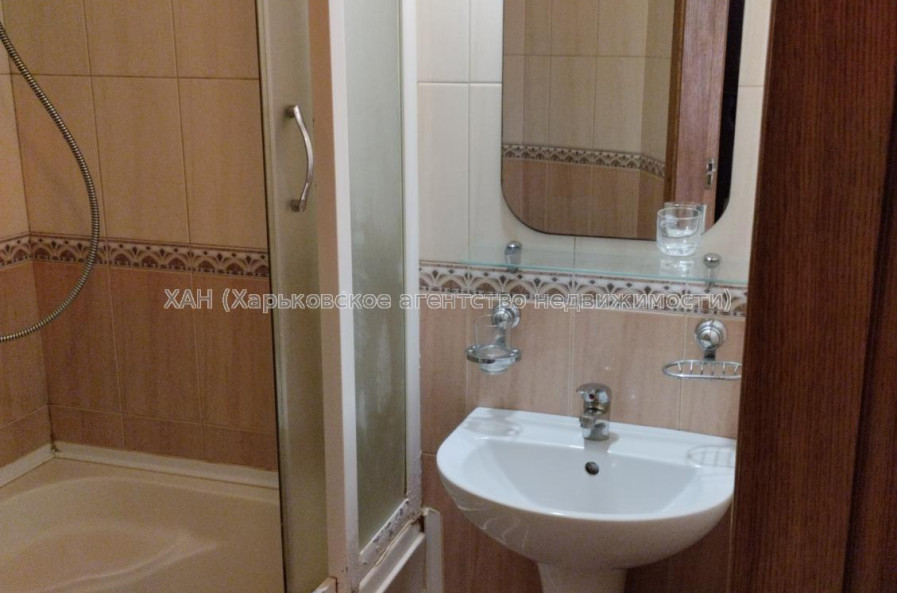 Продам квартиру, Клочковская ул. , 186Б , 1 кім., 35 м², капитальный ремонт 