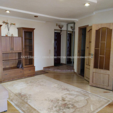 Продам квартиру, Клочковская ул. , 186Б , 1 кім., 35 м², капитальный ремонт 