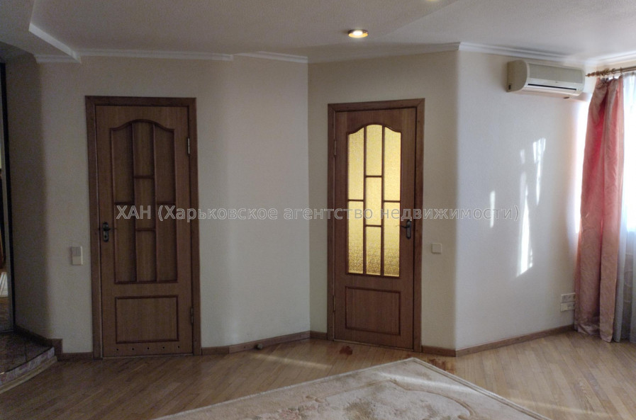 Продам квартиру, Клочковская ул. , 186Б , 1 кім., 35 м², капитальный ремонт 