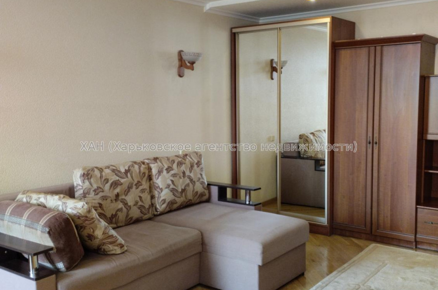Продам квартиру, Клочковская ул. , 186Б , 1 кім., 35 м², капитальный ремонт 