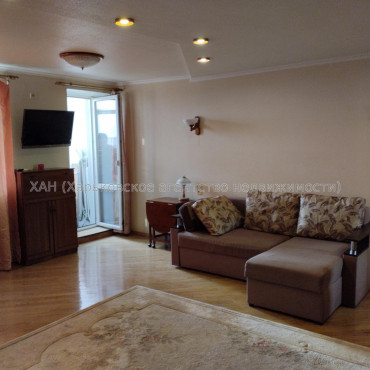 Продам квартиру, Клочковская ул. , 186Б , 1 кім., 35 м², капитальный ремонт 