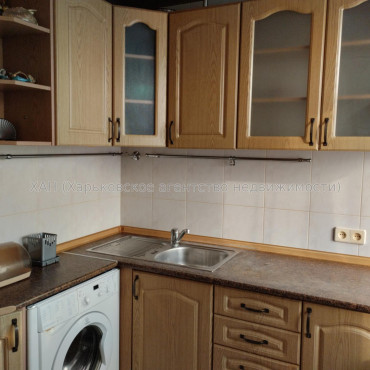 Продам квартиру, Клочковская ул. , 186Б , 1 кім., 35 м², капитальный ремонт 