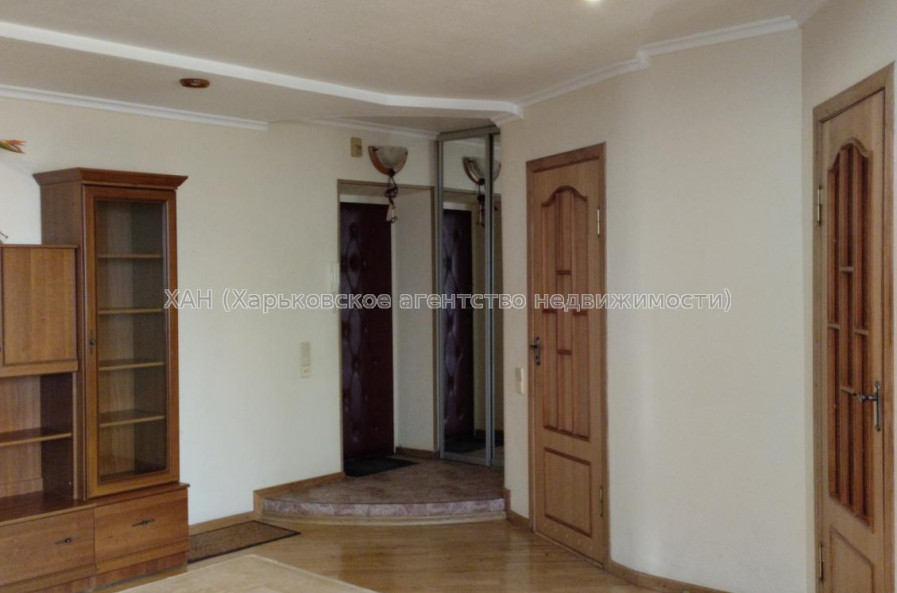 Продам квартиру, Клочковская ул. , 186Б , 1 кім., 35 м², капитальный ремонт 