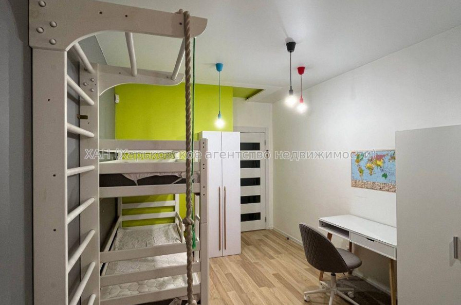 Продам квартиру, Гвардейцев Широнинцев ул. , 2  ком., 63 м², авторский дизайн 