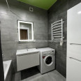 Продам квартиру, Гвардейцев Широнинцев ул. , 2  ком., 63 м², авторский дизайн 