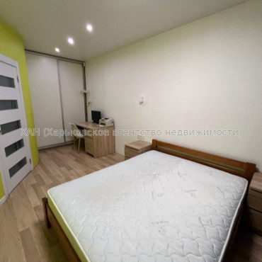 Продам квартиру, Гвардейцев Широнинцев ул. , 2  ком., 63 м², авторский дизайн 