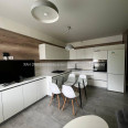 Продам квартиру, Гвардейцев Широнинцев ул. , 2  ком., 63 м², авторский дизайн 