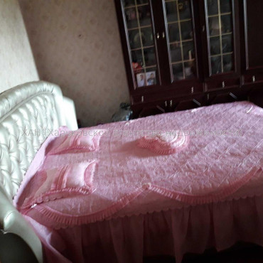 Продам квартиру, Непокоренных ул. , 1 кім., 33 м², косметический ремонт 
