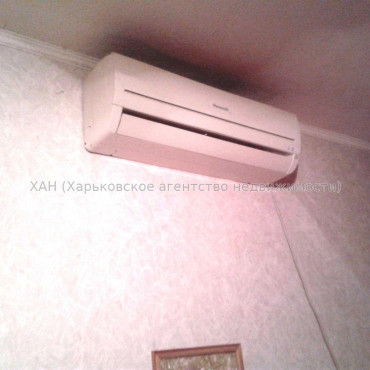 Продам квартиру, Непокоренных ул. , 1 кім., 33 м², косметический ремонт 