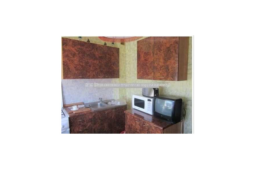 Продам квартиру, Непокоренных ул. , 1 кім., 33 м², косметический ремонт 