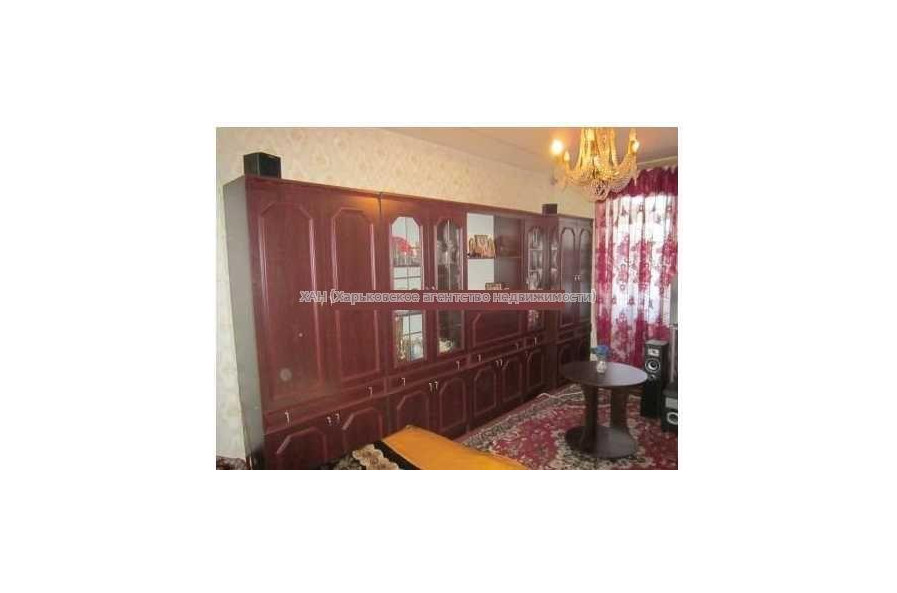 Продам квартиру, Непокоренных ул. , 1 кім., 33 м², косметический ремонт 
