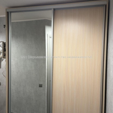 Продам квартиру, Александра Олеся ул. , 2  ком., 43.60 м², евроремонт 