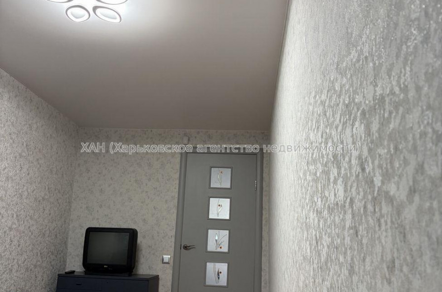 Продам квартиру, Александра Олеся ул. , 2  ком., 43.60 м², евроремонт 