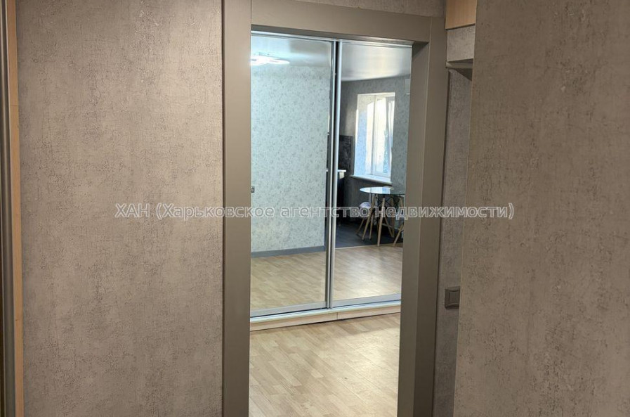 Продам квартиру, Александра Олеся ул. , 2  ком., 43.60 м², евроремонт 