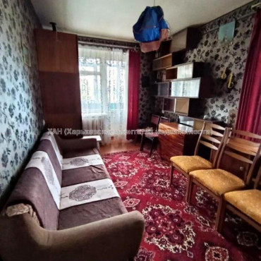 Продам квартиру, Тимирязева ул. , 3 кім., 69.10 м², косметический ремонт 