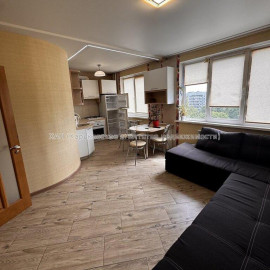Продам квартиру, Амосова ул. , 3  ком., 64.80 м², евроремонт