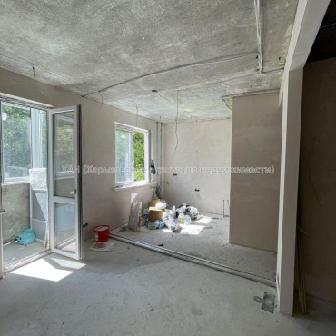 Продам квартиру, Победы просп. , 1 кім., 37 м², без отделочных работ 