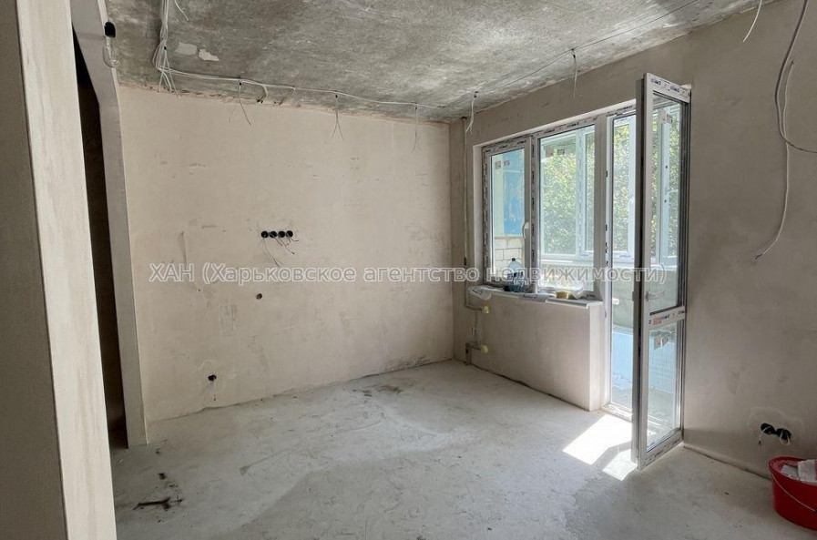 Продам квартиру, Победы просп. , 1 кім., 37 м², без отделочных работ 