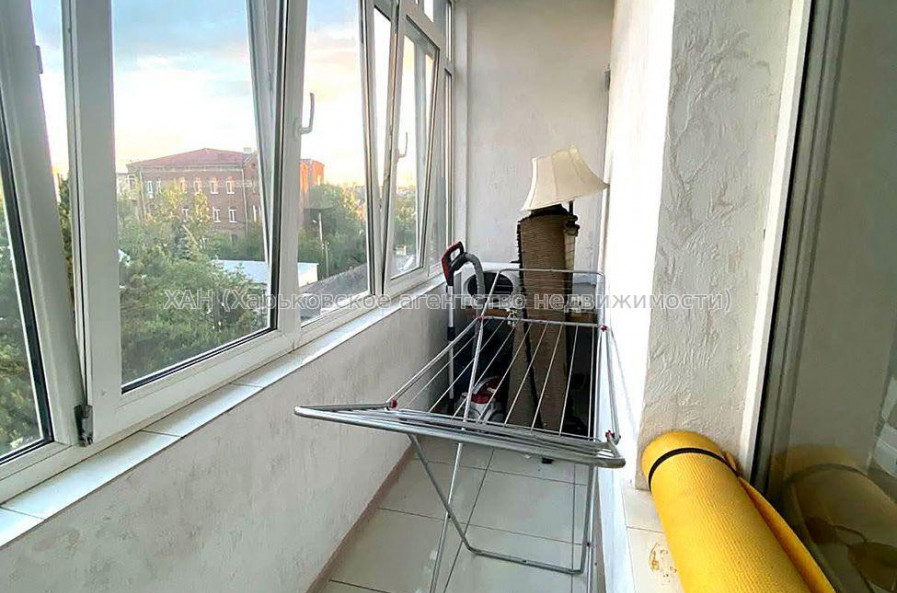 Продам квартиру, Белобровский пер. , 1  ком., 28.30 м², евроремонт 