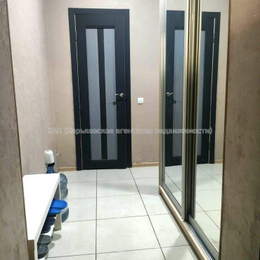 Продам квартиру, Белобровский пер. , 1  ком., 28.30 м², евроремонт 