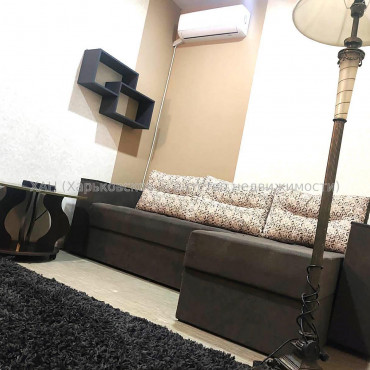 Продам квартиру, Белобровский пер. , 1  ком., 28.30 м², евроремонт 