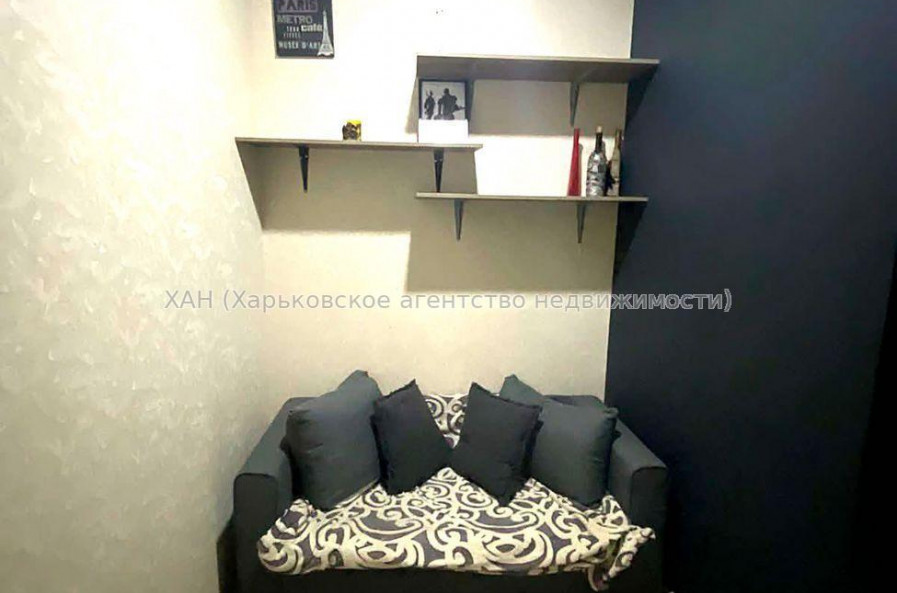 Продам квартиру, Белобровский пер. , 1  ком., 28.30 м², евроремонт 