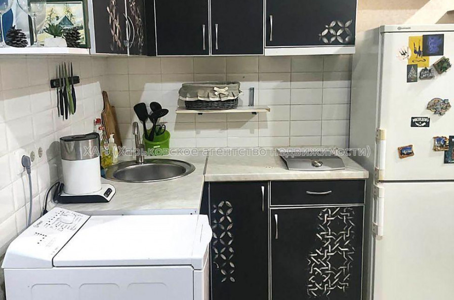 Продам квартиру, Белобровский пер. , 1  ком., 28.30 м², евроремонт 