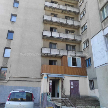 Продам квартиру, Ньютона ул. , 2 кім., 28 м², без ремонта 