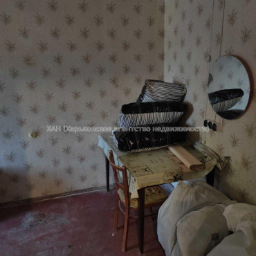 Продам квартиру, Ньютона ул. , 2 кім., 28 м², без ремонта 