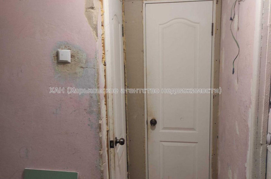 Продам квартиру, Ньютона ул. , 2 кім., 28 м², без ремонта 