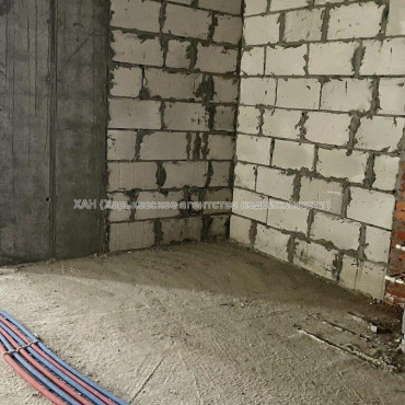 Продам квартиру, Науки просп. , 1 кім., 70.90 м², без внутренних работ 