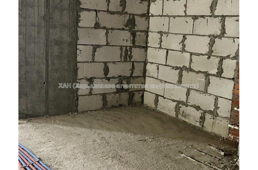 Продам квартиру, Науки просп. , 1 кім., 70.90 м², без внутренних работ 