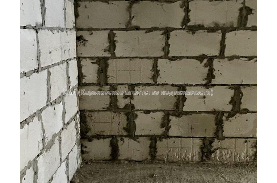 Продам квартиру, Науки просп. , 1 кім., 70.90 м², без внутренних работ 